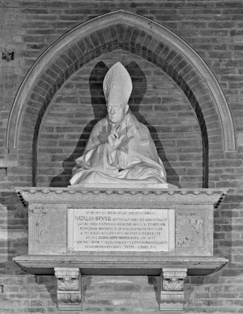 Monumento funebre - Nonantola, Modena